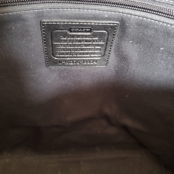 Large COACH Soft Leather Tote - Picture 2 of 4